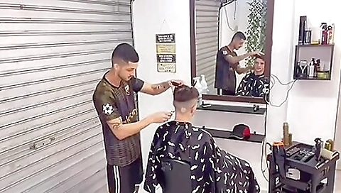 [hbw] Horny Hairdresser