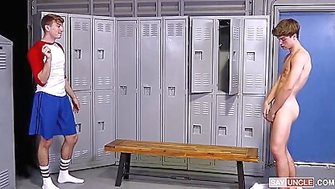 Oliver C Hot Fucked In The Locker Room